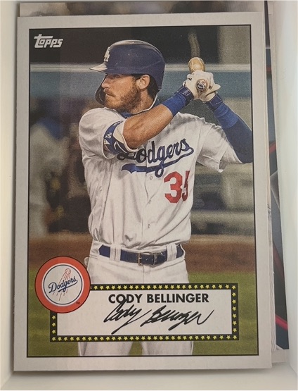2021 Topps Series 1 1952 Redux #T52-22 Cody Bellinger — front