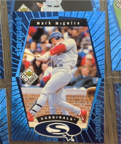 1999 Upper Deck UD Choice Starquest #SQ22 Mark McGwire — front