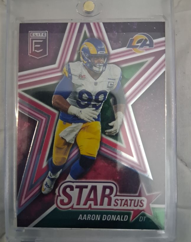 2022 Panini Donruss Elite #SS7 Aaron Donald Star Status — front