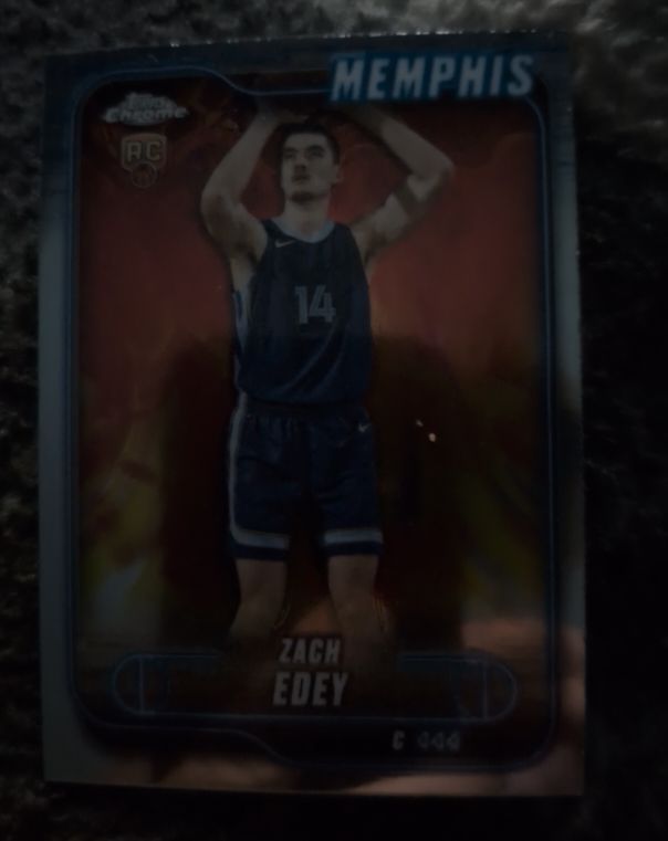 2024-25 Topps Chrome #152 Zach Edey Rookie — front