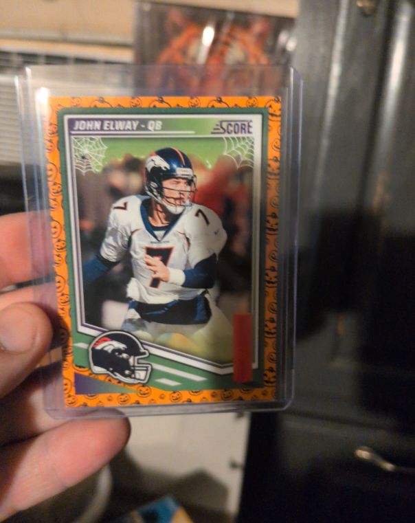 1991 Score #7 John Elway — front