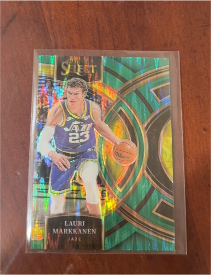 2021 Panini Select #23 Lauri Markkanen — front