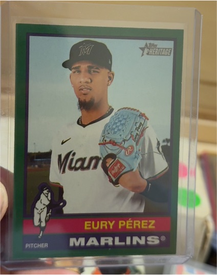 2022 Topps Heritage #TH-123 Eury Pérez — front
