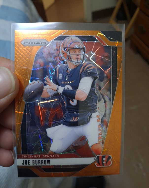 2020 Panini Prizm #15 Joe Burrow — front
