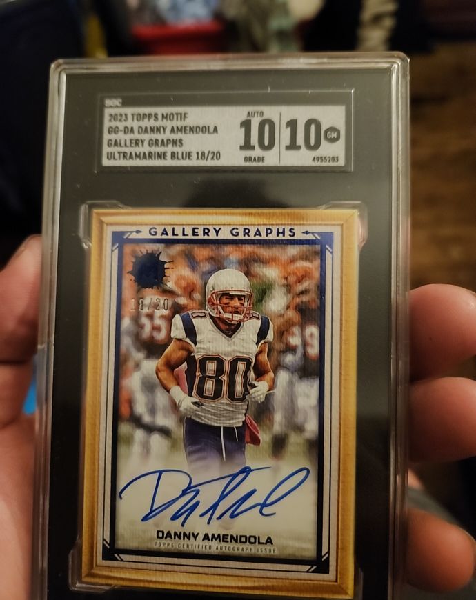 2023 Topps Motif GD-DA Danny Amendola Gallery Graphs Ultramarine Blue 18/20 — front