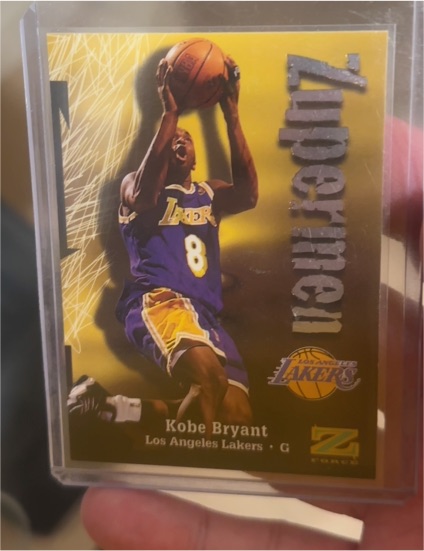 1997 Z-Force #8 Kobe Bryant — front