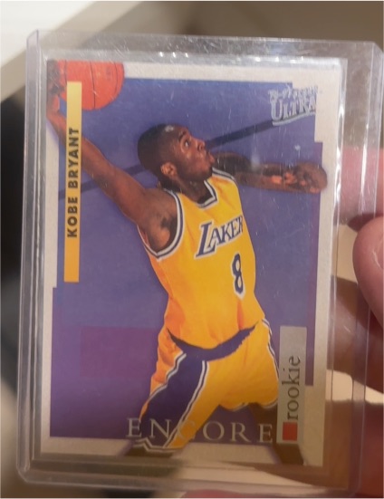 1996 Ultra #8 Kobe Bryant — front