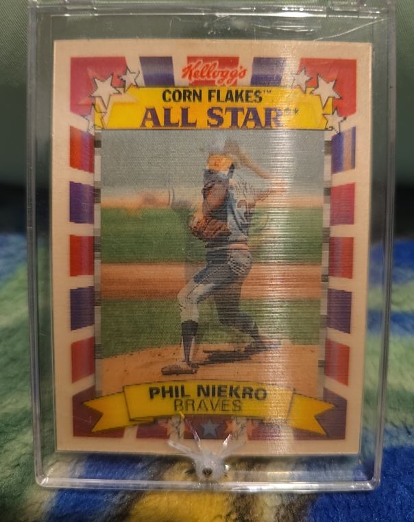 1976 Kellogg's Corn Flakes All Star Phil Niekro Braves — front