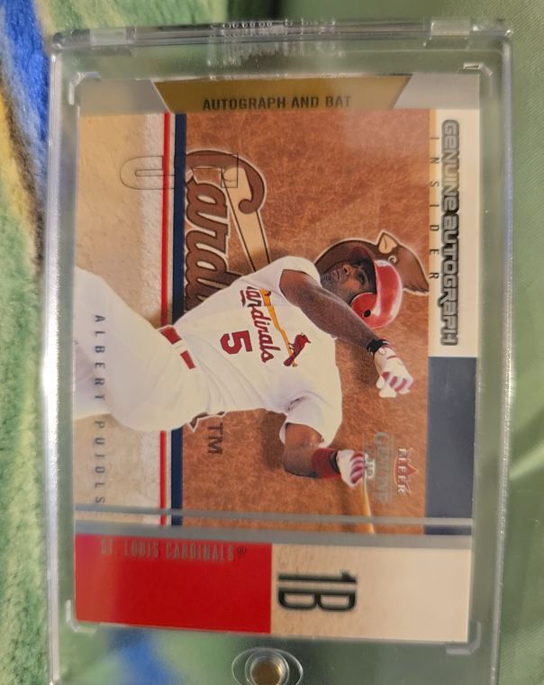 2001 Fleer Genuine Autograph Insider #1B Albert Pujols — front