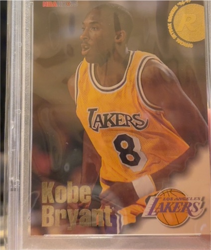 1996 NBA Hoops #8 Kobe Bryant — front