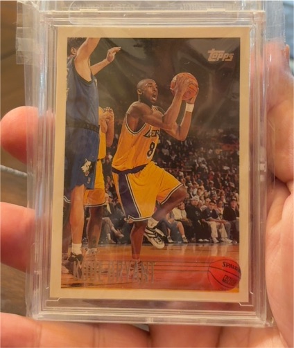 1997 Topps #138 Kobe Bryant — front
