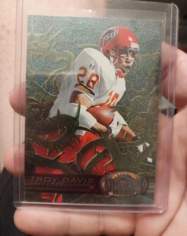 1997 Skybox Metal Universe #182 Troy Davis — front