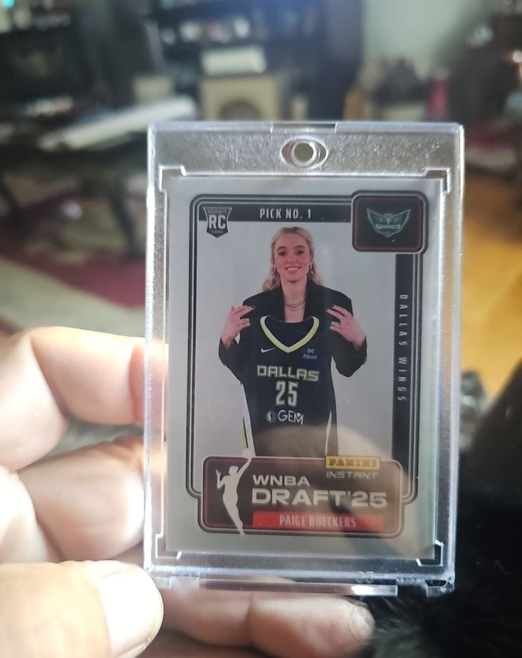 2025 Panini Instant WNBA Draft Night #DN-1 Paige Bueckers — front