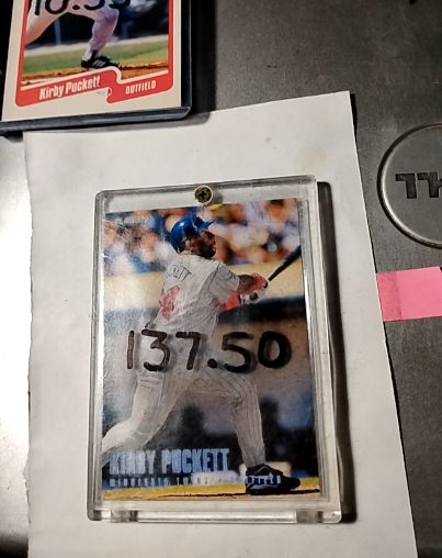 1996 Fleer Tiffany Glossy #172 Kirby Puckett — front