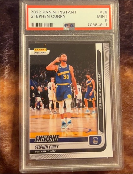 2022 Panini Instant #29 Stephen Curry — front