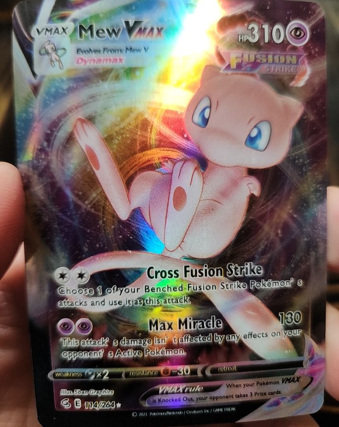 2021 Pokémon Fusion Strike #114 Mew VMAX — front