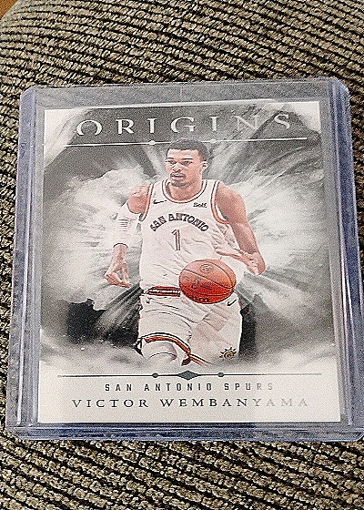 2024-25 Panini Origins #38 Victor Wembanyama — front
