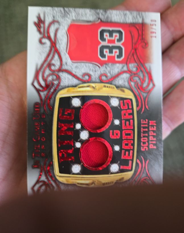 2022 Leaf In The Game Used Ring Leaders #RL-33 Scottie Pippen — front