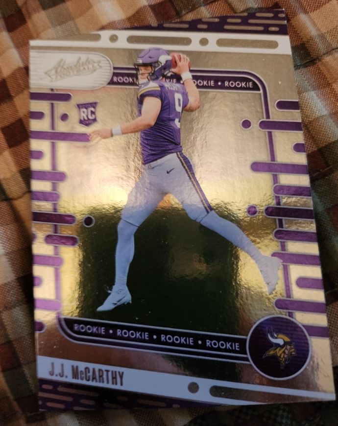 2024 Panini Absolute #110 J.J. McCarthy — front