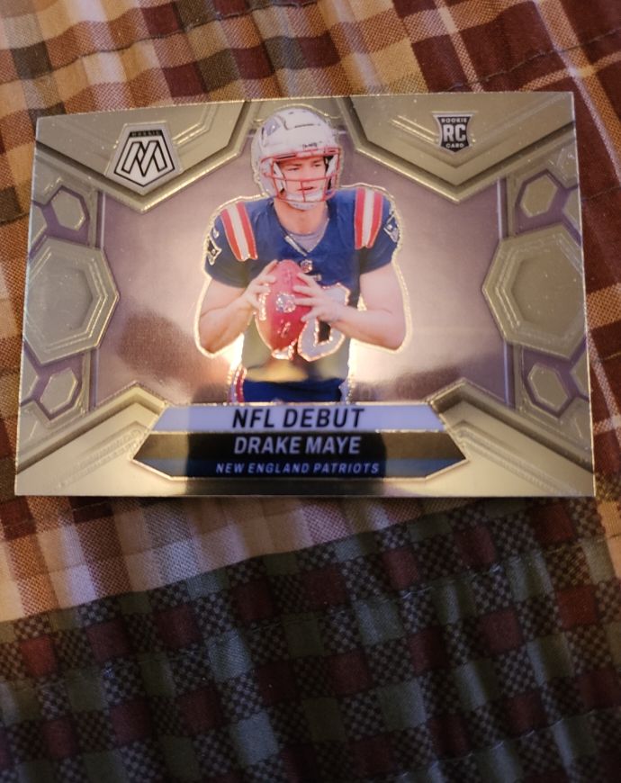2024 Panini Mosaic NFL Debut #273 Drake Maye — front