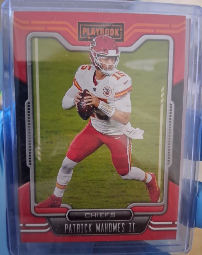 2021 Panini Playbook #48 Patrick Mahomes II — front
