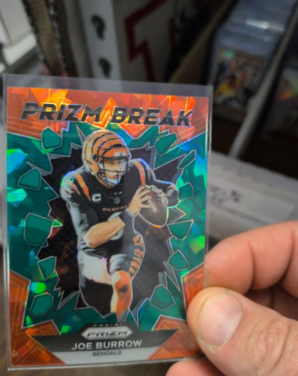 2023 Panini Prizm Prizm Break #PB1 Joe Burrow — front