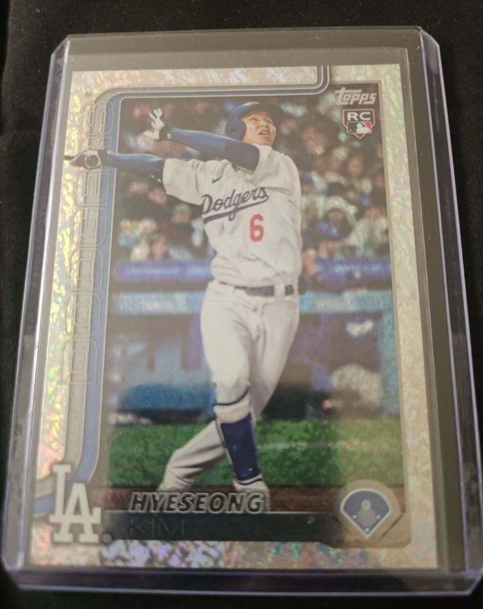 2025 Topps Series 2 #573 Hyeseong Kim — front