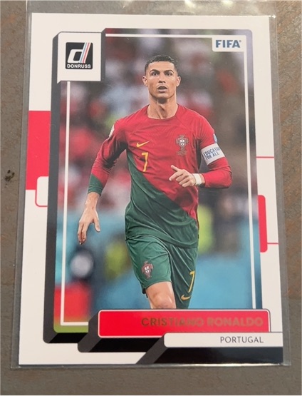2022 Donruss #94 Cristiano Ronaldo — front
