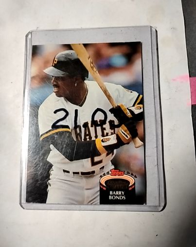1992 Topps Stadium Club #620 Barry Bonds — front