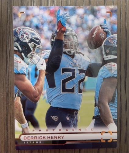 2022 Panini Chronicles Photogenic #PH-17 Derrick Henry — front