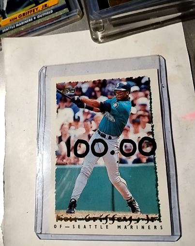 1992 Topps #619 Ken Griffey Jr. — front
