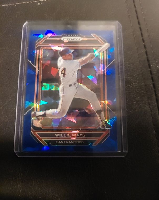 2023 Panini Prizm #211 Willie Mays — front