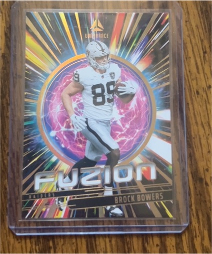 2025 Panini Luminance #13 Brock Bowers — front