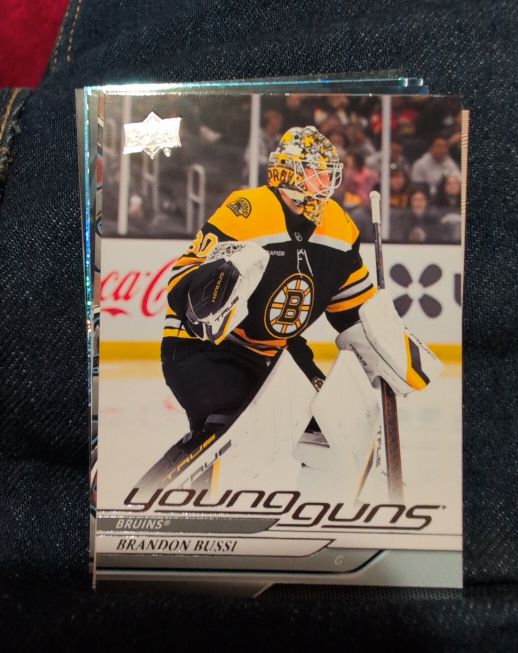 2024-25 Upper Deck Series 2 #493 Brandon Bussi Young Guns Rookie — front