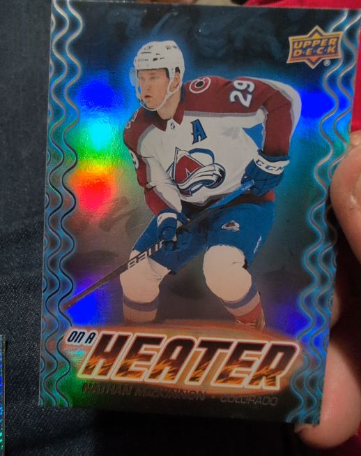 2024-25 Upper Deck Series 2 On A Heater #OH-5 Nathan MacKinnon — front