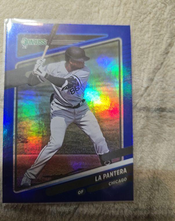 2021 Donruss #143 Luis Robert — front