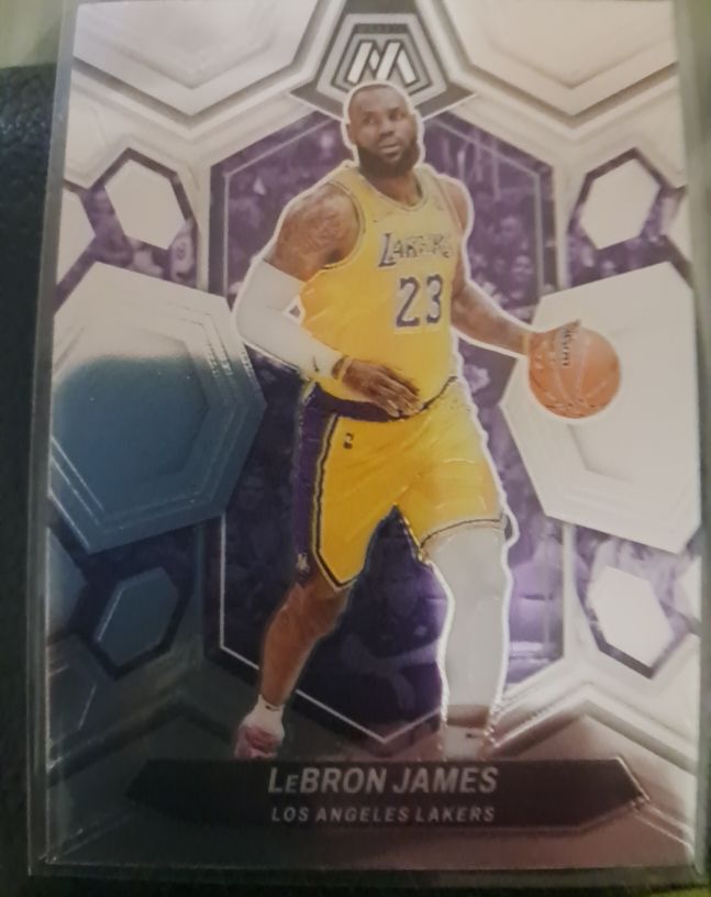 2023-24 Panini Mosaic #92 LeBron James — front