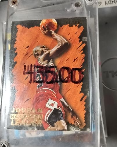 1996-97 Fleer #123 Michael Jordan — front