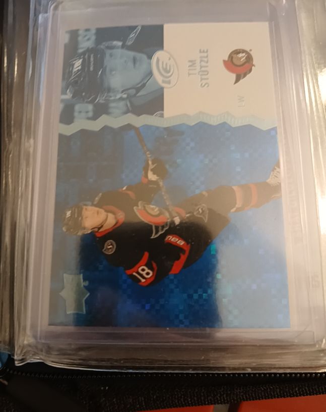 2023-24 Upper Deck Ice #77 Tim Stutzle — front