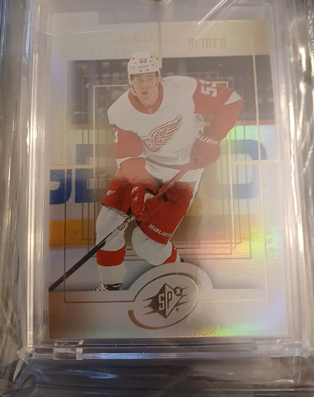 2021-22 Upper Deck Extended Series SPx 1990-2000 Retro #SPX-50 Moritz Seider — front