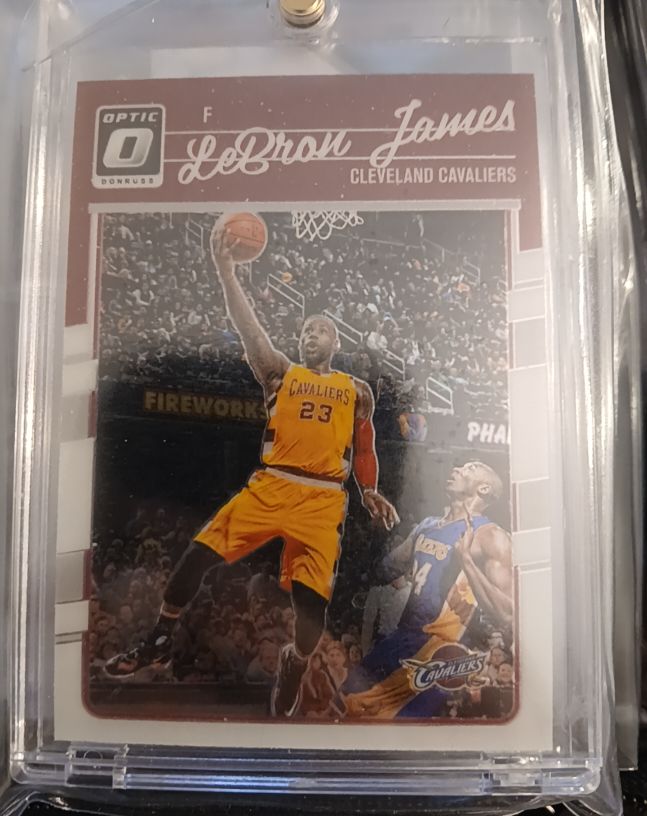 2016-17 Panini Donruss Optic #15 LeBron James — front