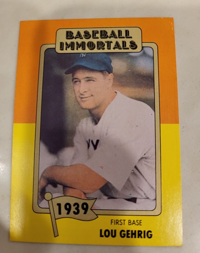 1980-87 SSPC Baseball Immortals #22 Lou Gehrig — front