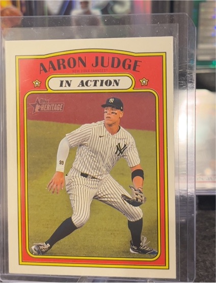 2021 Topps Heritage #122 Aaron Judge In Action — front