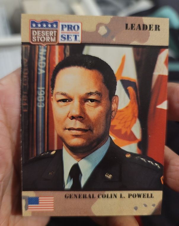 1991 Pro Set Desert Storm #88 General Colin L. Powell — front