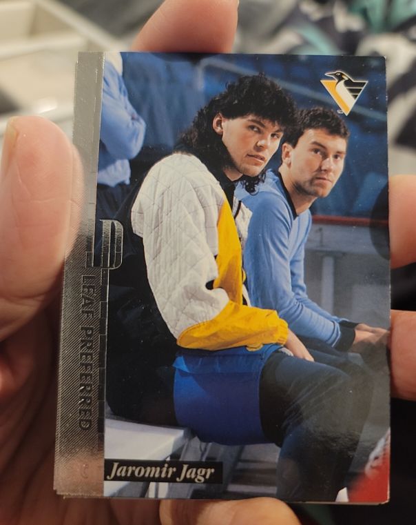1997 Leaf Preferred #22 Jaromir Jagr — front