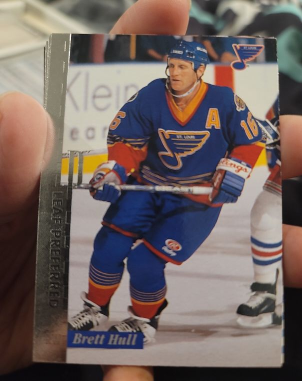 1996-97 Leaf Preferred #106 Brett Hull — front