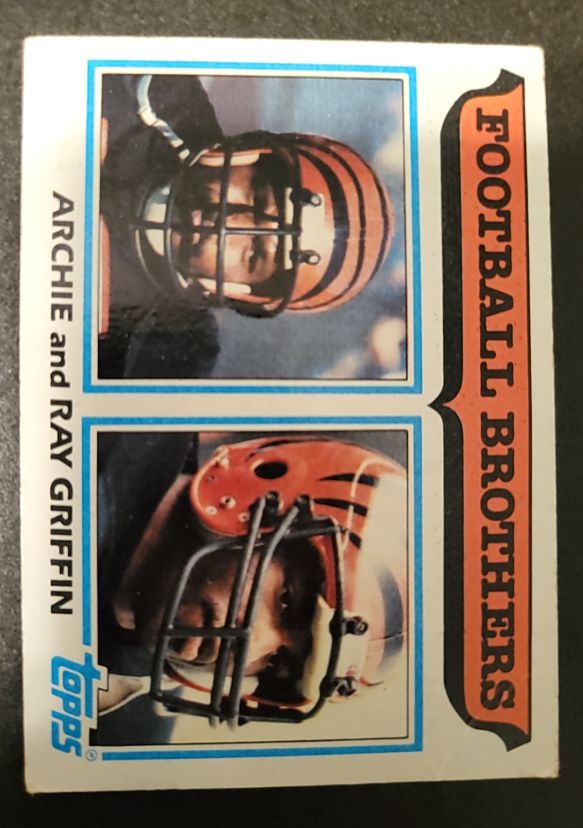 1982 Topps #266 Archie Griffin / Ray Griffin — front