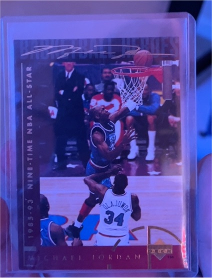 1994-95 Upper Deck Basketball Heroes #41 Michael Jordan — front