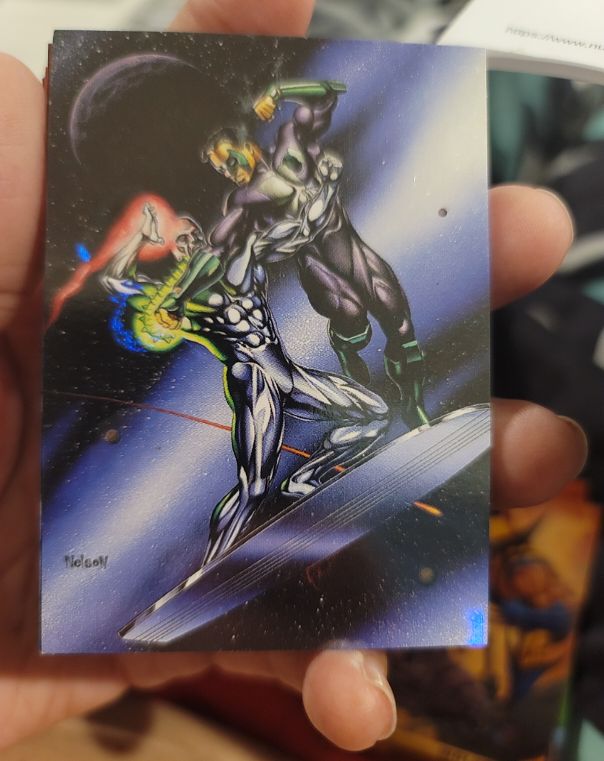 1995 Fleer DC Versus Marvel #10 Silver Surfer vs Green Lantern — front