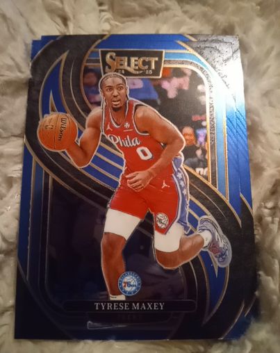 2024-25 Panini Select #156 Tyrese Maxey Premier Level — front